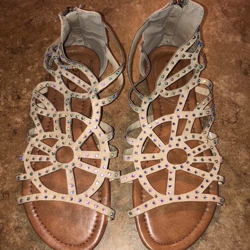 Sandals size 7.5 NEW!!!!